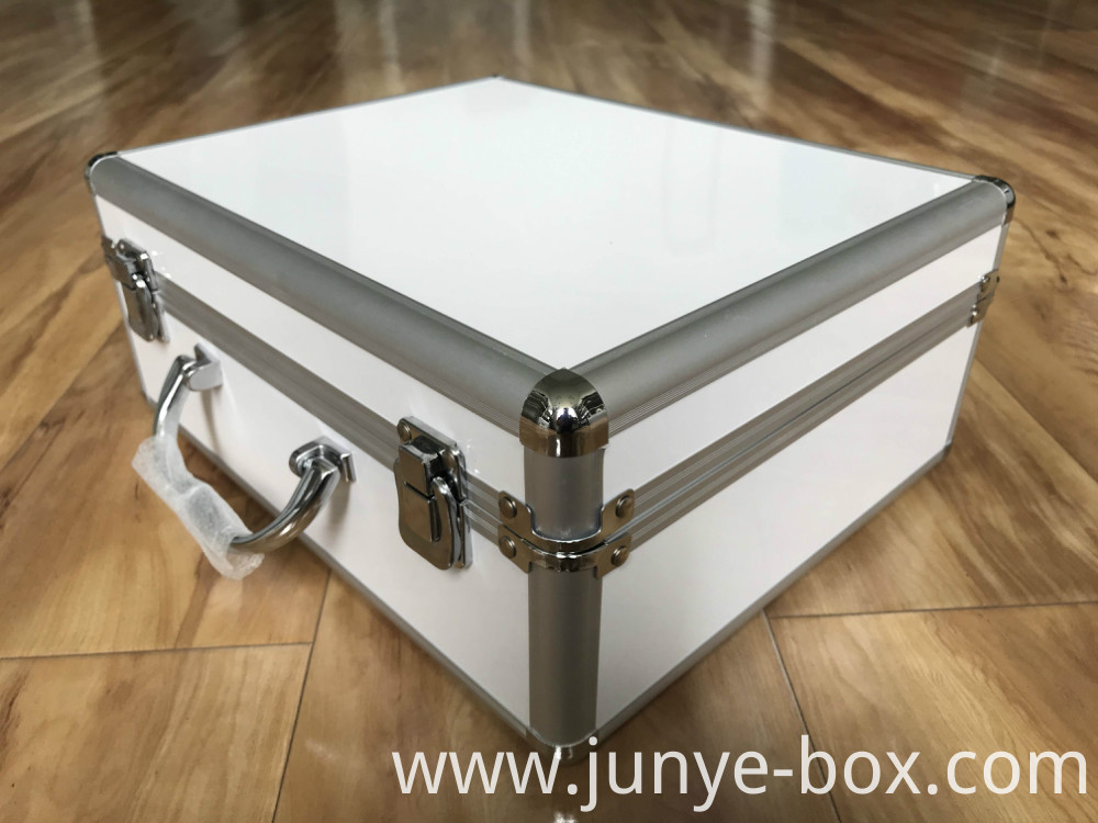 Aluminum Frame Case Aluminum Frame Case